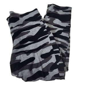 Torrid Camo Capri Leggings
